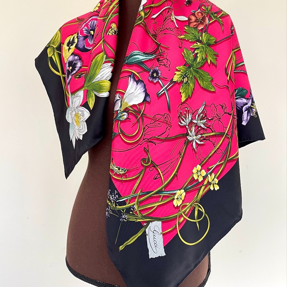 Gucci Unisex Scarf Flora Infinity Print Silk Scarf Wrap - Picture 6 of 15